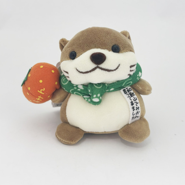 カワウソ　みかん