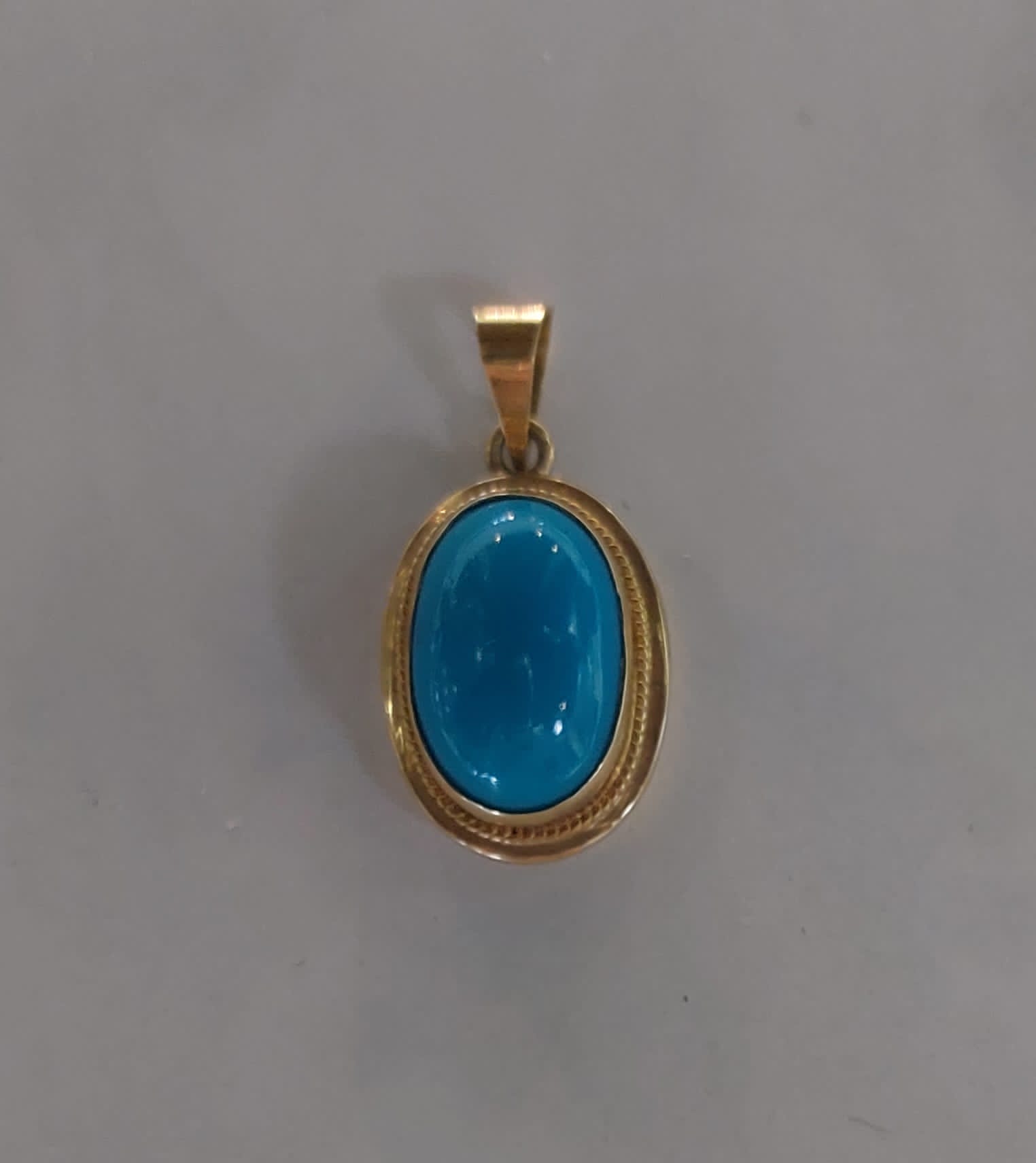 トルコ石付き 18K ゴールド ペンダントトップ