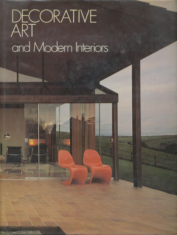 decorative art in modern interiors インテリア MoriSupuratrypcticsofavertical