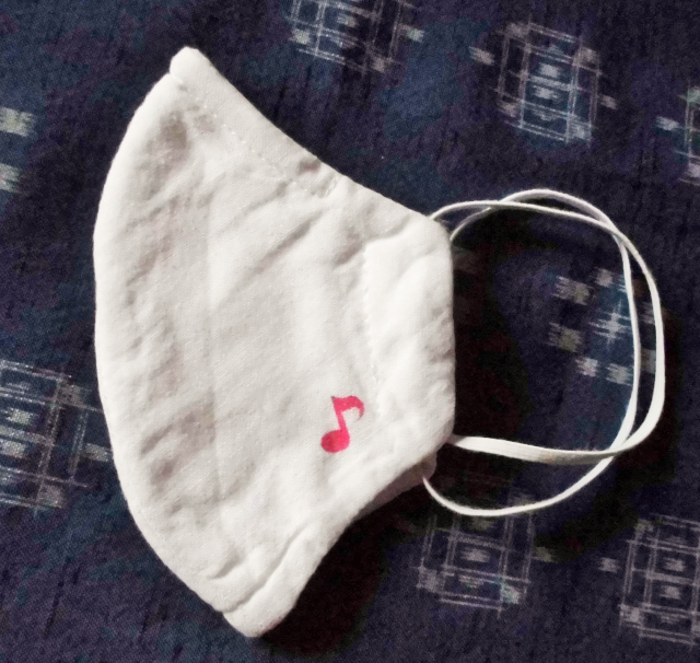 布マスク　《おんぷ》　手書き❣