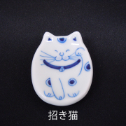 有田焼　ネコの箸置き（招き鈴）