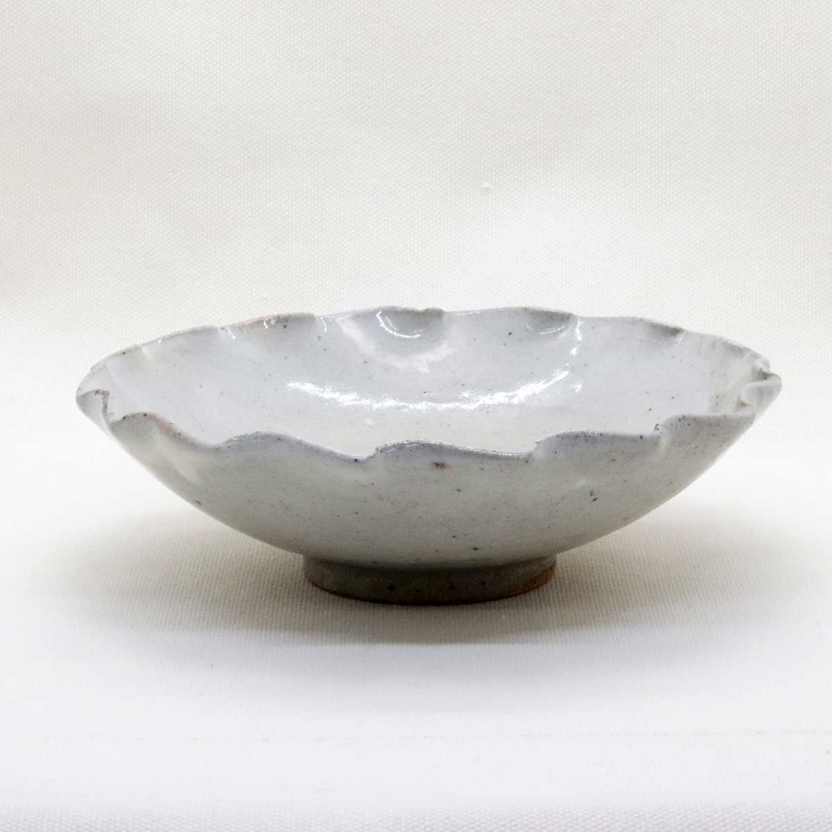 唐津焼 粉引 波渕 六寸 深皿 日の峰窯