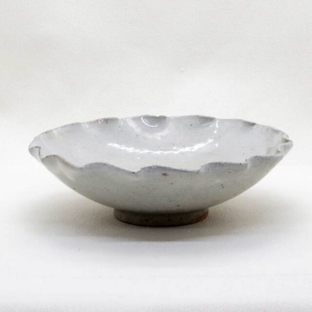 唐津焼 粉引 波渕 六寸 深皿 日の峰窯