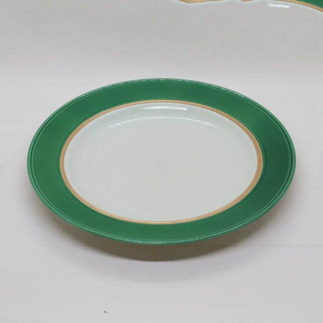 渕緑彩金線内アイボリー洋皿
