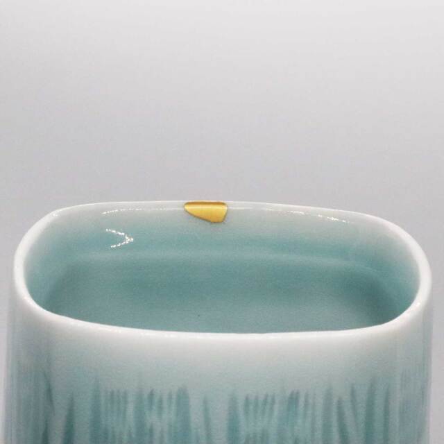 青白磁 筒 花器