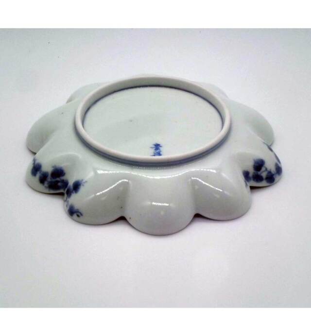 有田焼 染付 菊割 海老紋五寸皿