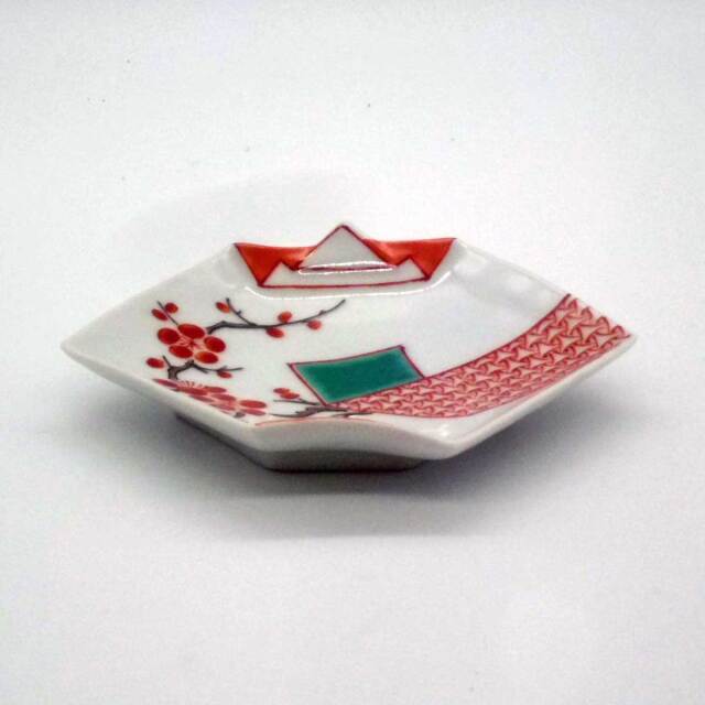 有田焼 赤絵 錦地紋 梅 折紙型 手塩皿