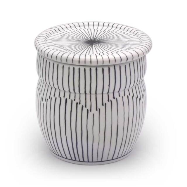 有田焼 おしゃれ小壺 色絵 立筋木賊 黒