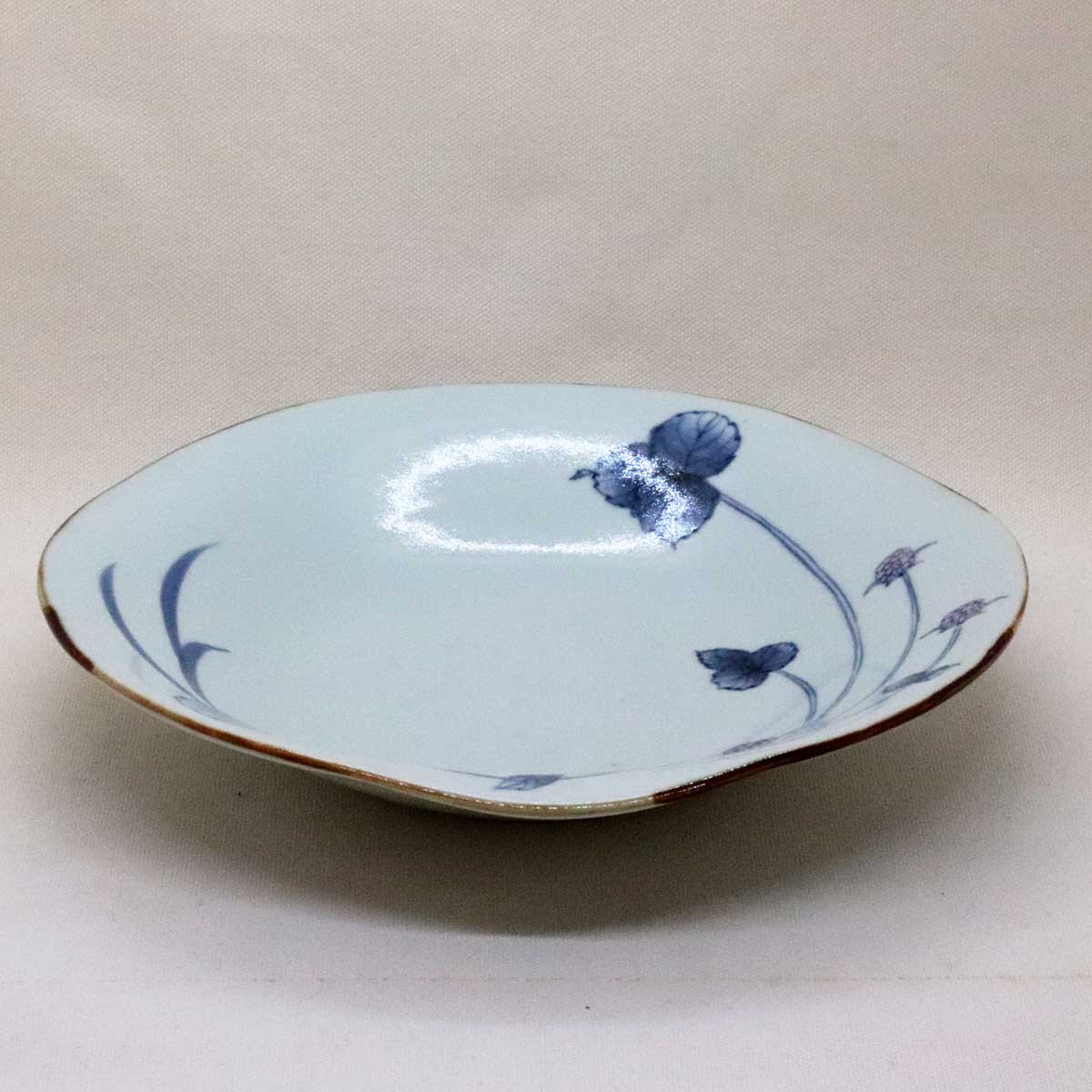 染付野いちご盛皿
