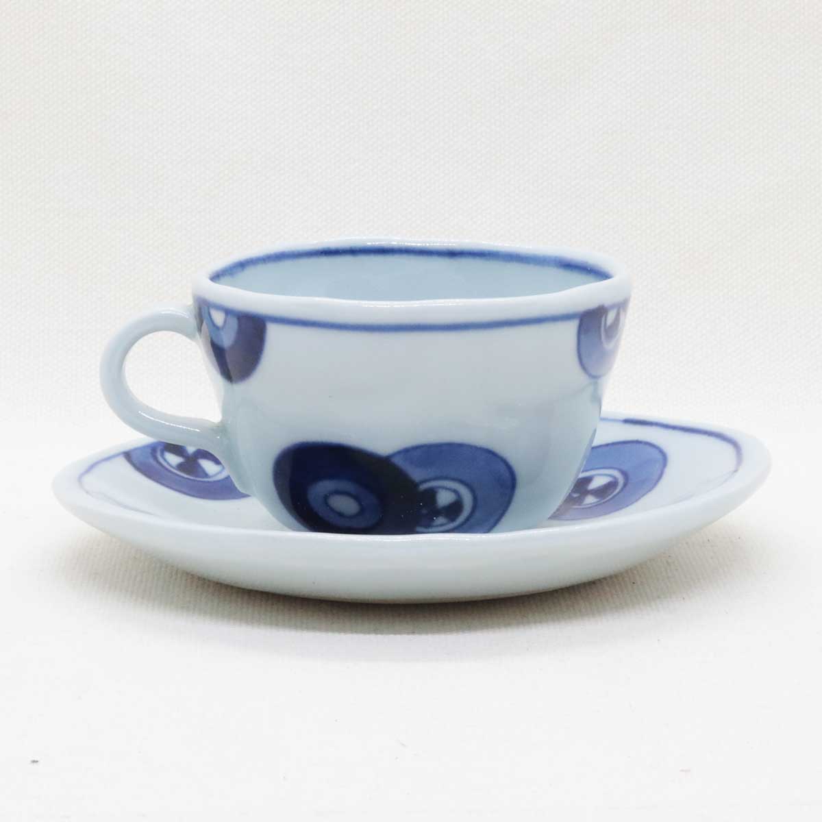 手びねり丸紋絵碗皿