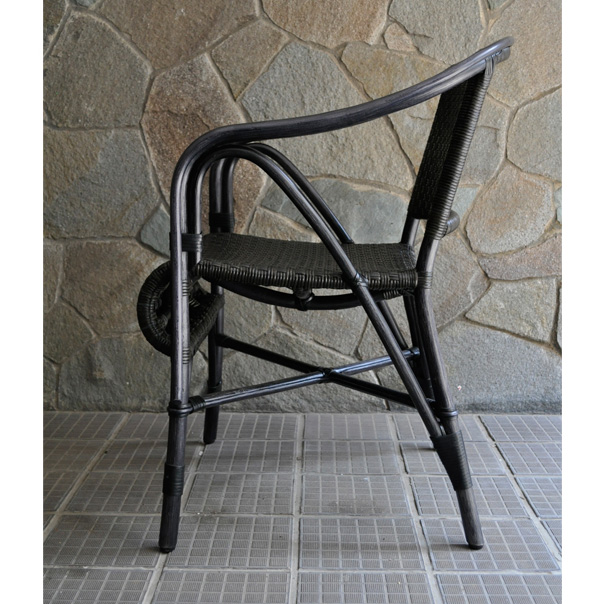 軽快なデザインのアームチェア ブラック YR-CD-886-NWW サイズ(cm)W