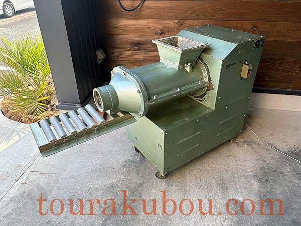 【中古】林田鉄工 常圧式土練機 M800 鋳物羽根 新品参考 60万オーバー 動作良好＜入荷〇＞