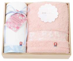 62060　今治　天使のさくら　日本製　愛媛今治　木箱入りタオルセット　バスタオル１Ｐ・ハンドタオル１Ｐ