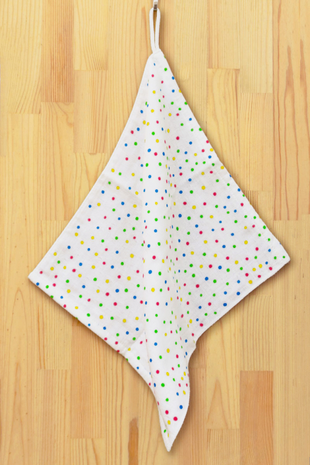 紐付き水玉ガーゼハンドタオル01