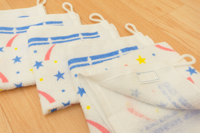 紐付き　ハンドタオル　星柄