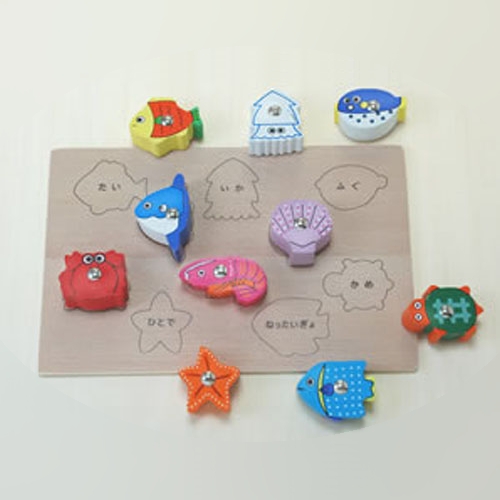 木のおもちゃ たいりょう魚つりセット （木箱入り）