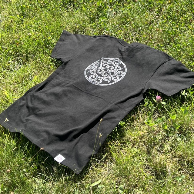 ToyToy屋アイヌ文様 Tシャツ【sikaari シカーリ(丸い)】