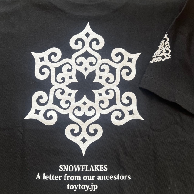 ToyToy屋アイヌ文様 【雪】 Tシャツ　