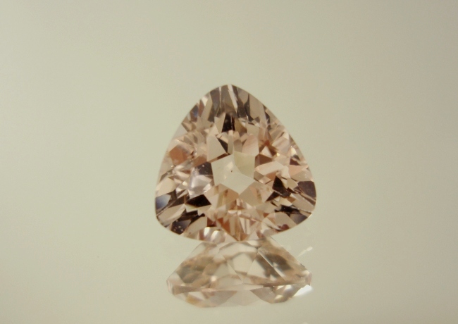 モザンビーク産ベリル☆トリリアント8mm☆1.52ct.