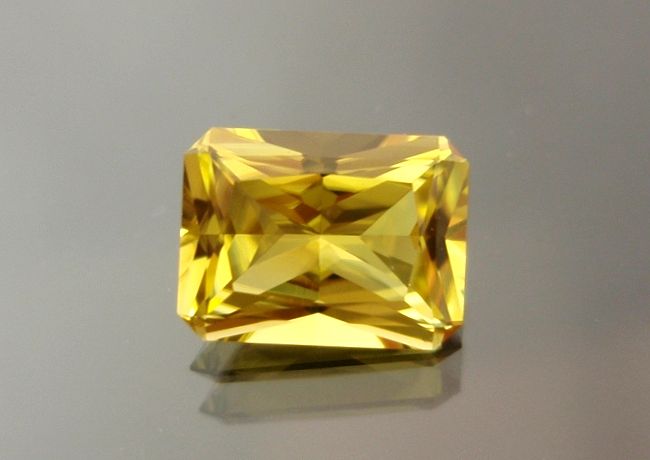 【高品質ルース】ザンビア産　カナリートルマリン1.30ct.オクタゴンシェイプ8ｘ6mmラディアントカット