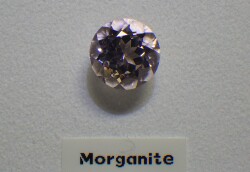 マガスカル産モルガナイトルース_3.50カラット_ラウンドシェイプ9.9mm