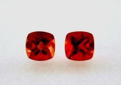 【高品質ルース】【ペアルース】灼熱レッド！！コンゴ産アンデシンルース　合計1.68ｃｔ．　クッションシェイプ6ｍｍペアセット