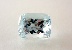 【高品質ルース】モザンビーク産アクアマリンルース　4.04カラット　クッションシェイプ　11x9mm