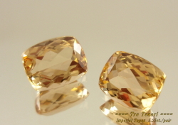 【アクセサリールース】【ペアルース】ブラジル産インペリアルトパーズルース約 5.25ct.クッションシェイプ9ｘ7mm