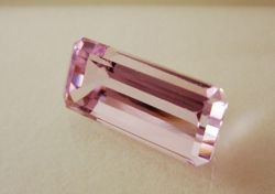 【販売済ルース】夜の宝石！！アフガニスタン産クンツァイトルース　16.26カラット　オクタゴン（エメラルドカット）