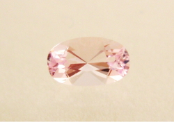 【高品質ルース】≪オーバル（OV)５ｘ３mm（454）≫マダガスカル産　モルガナイト　約０．２２カラット