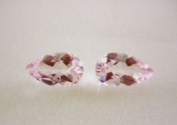 【高品質ルース】【ペアルース】やさしい桜ピンク！マダガスカル産モルガナイト　合計3.58ｃｔ．　ペアシェイプ12ｘ7ｍｍ