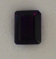 ブラジルカシャライ鉱山産アメシストルース２．２５ct.エメラルドカット９ｘ７ｘ４．８mm