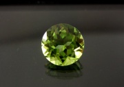 チャイナ産ペリドット☆ラウンド8mm☆1.79ct.