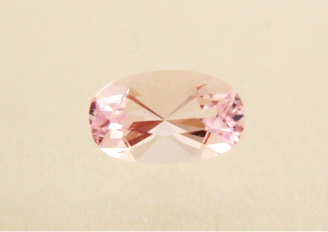 【高品質ルース】≪オーバル（OV)５ｘ３mm（454）≫マダガスカル産　モルガナイト　約０．２２カラット