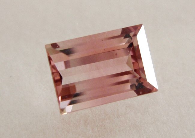 ナイジェリア産バイカラートルマリン☆バゲットシェイプ☆6.5ｘ4.5mm☆0.85ct.