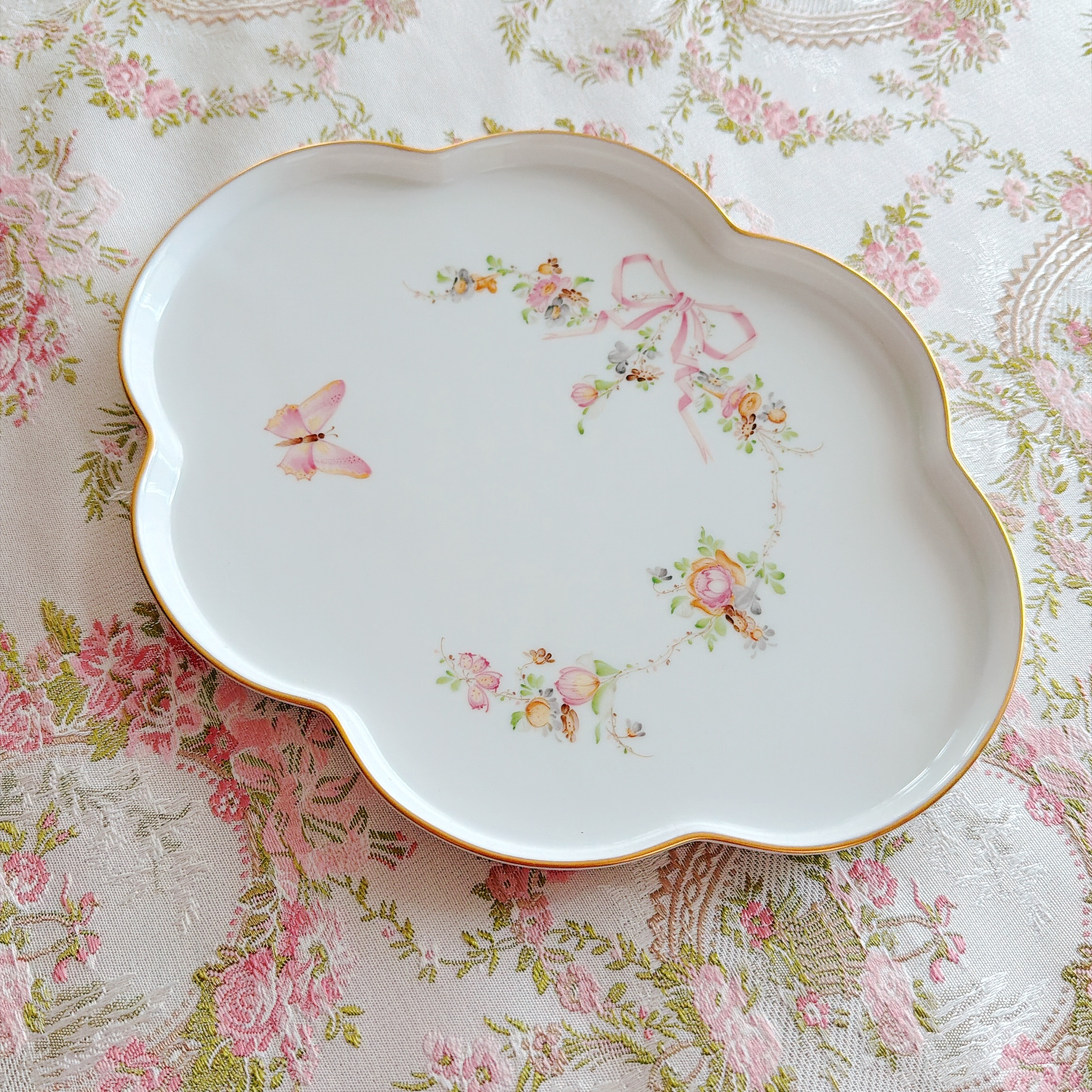 ☆個性派☆　Herend ヘレンド　EDENP エデン桜ピンク　雲型トレイ