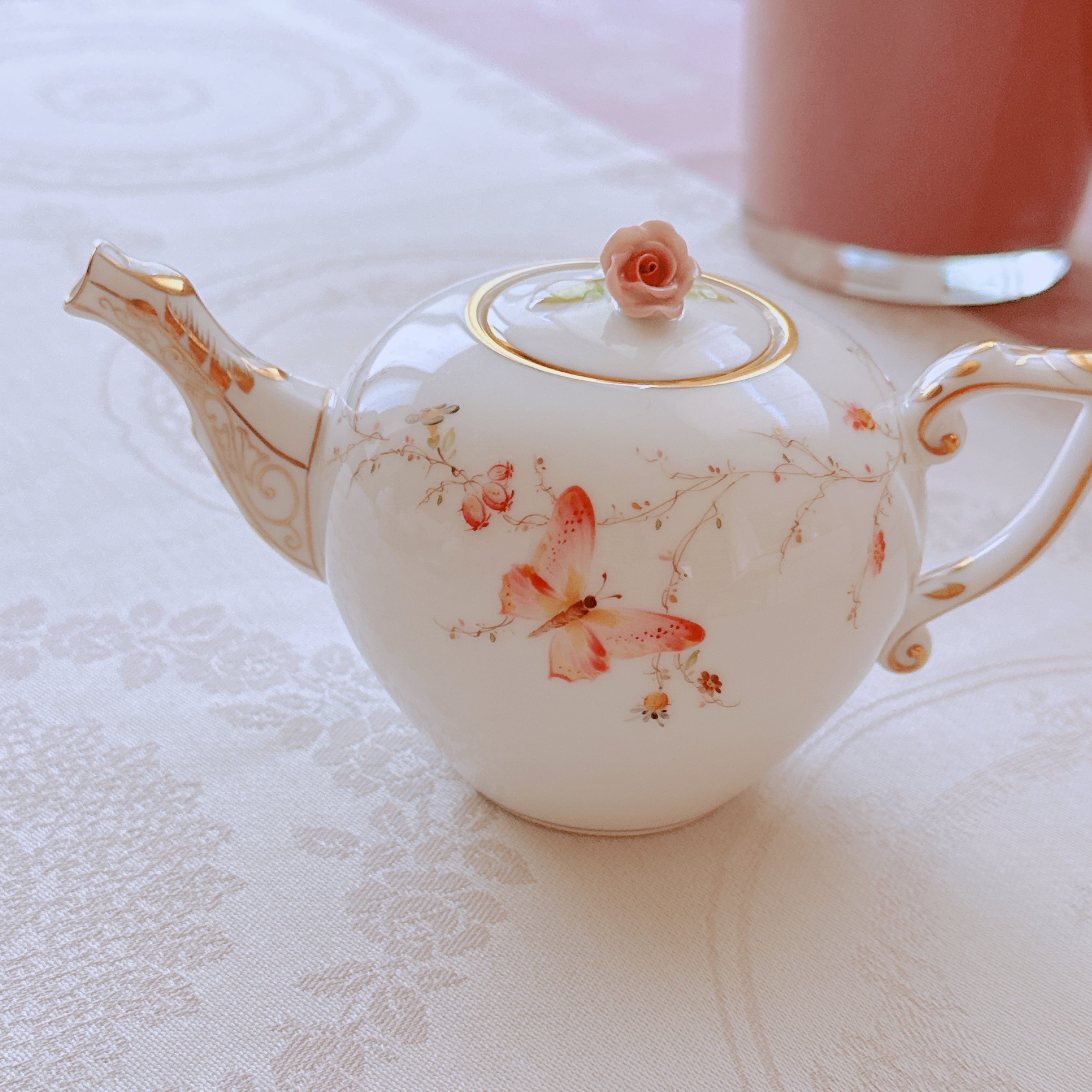 ☆お取り寄せ品☆お届けまで６ヶ月前後☆ Herend ヘレンド　EDEN桜ピンクシンプル　バタフライ　400ml ティーポット