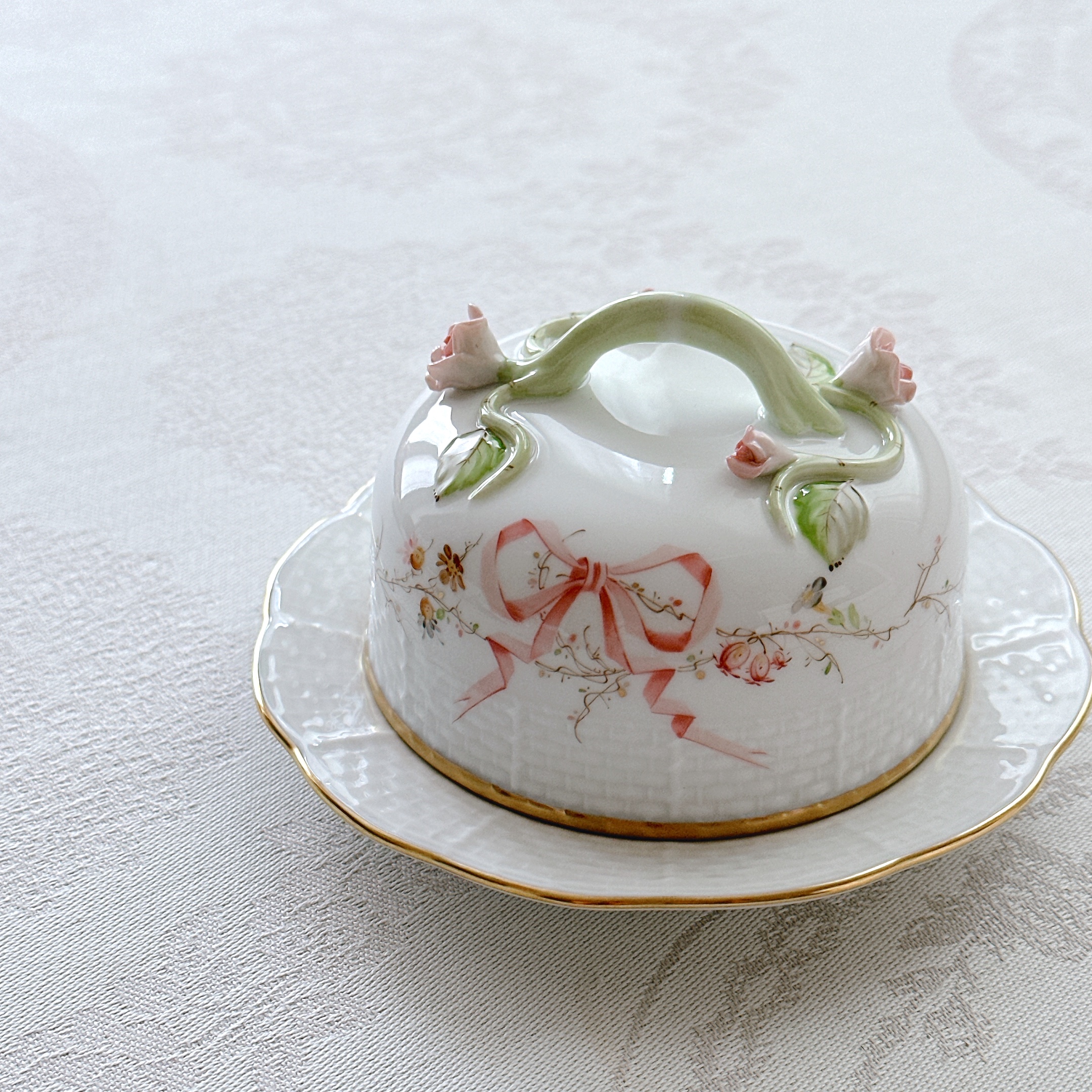 Herend　ヘレンド　Eden桜ピンクシンプルバージョン　バタードーム　蔦のハンドル