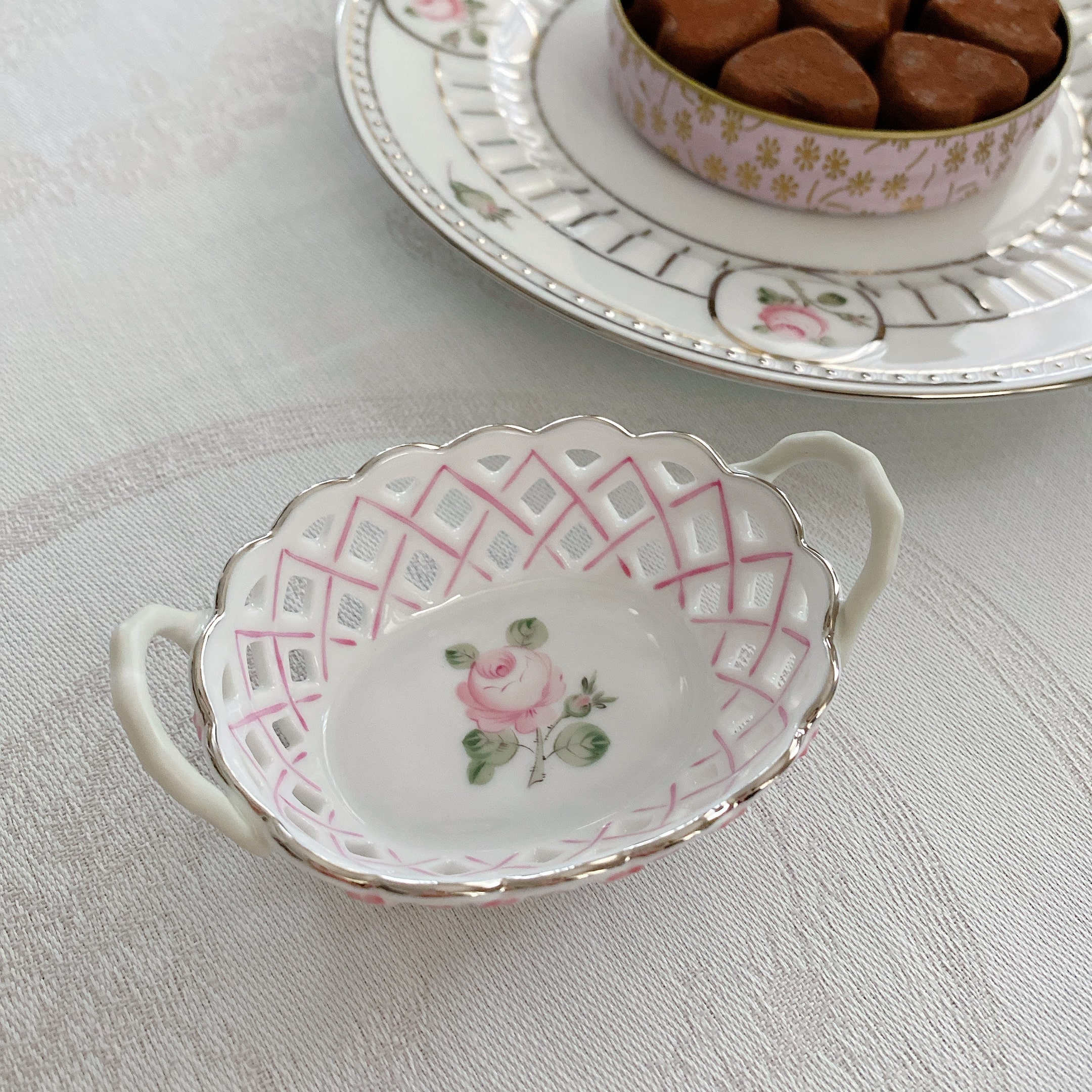 ☆再入荷☆　Herend ヘレンド  ウィーンの薔薇プラチナシリーズ　ミニバスケット