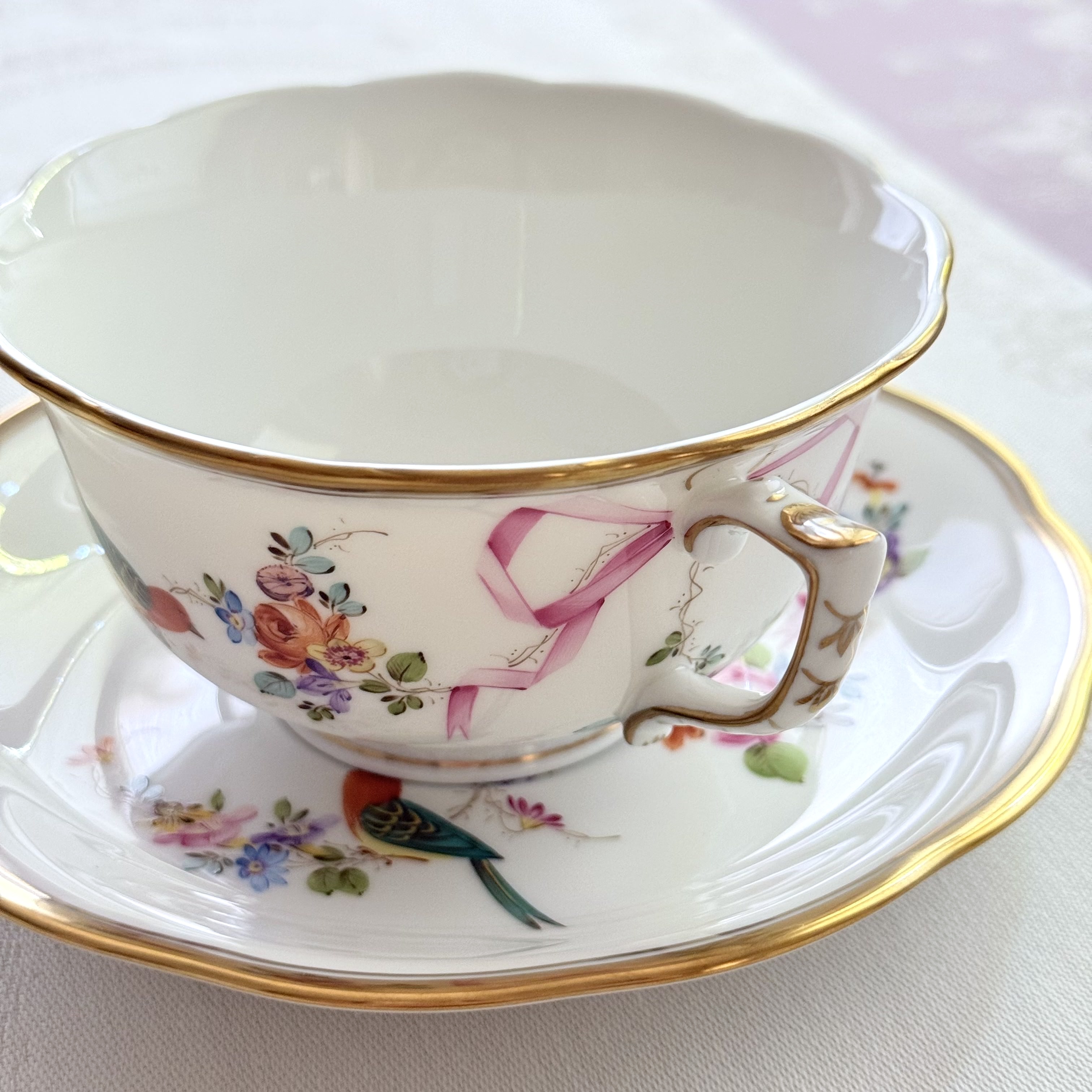 ☆ラスト1点☆レア☆マスターペインター作☆Herend ヘレンド　地中海の庭　ピオニー型　ラージカップ＆ソーサー