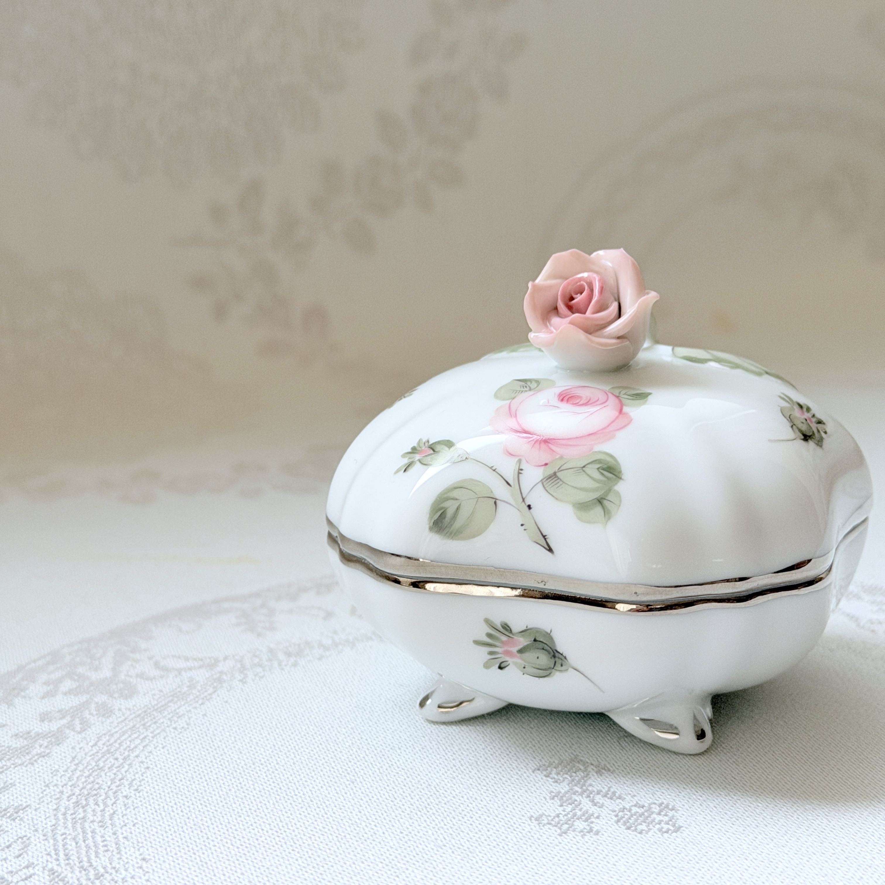 Herend ヘレンド　ウィーンの薔薇プラチナ　ボンボン　