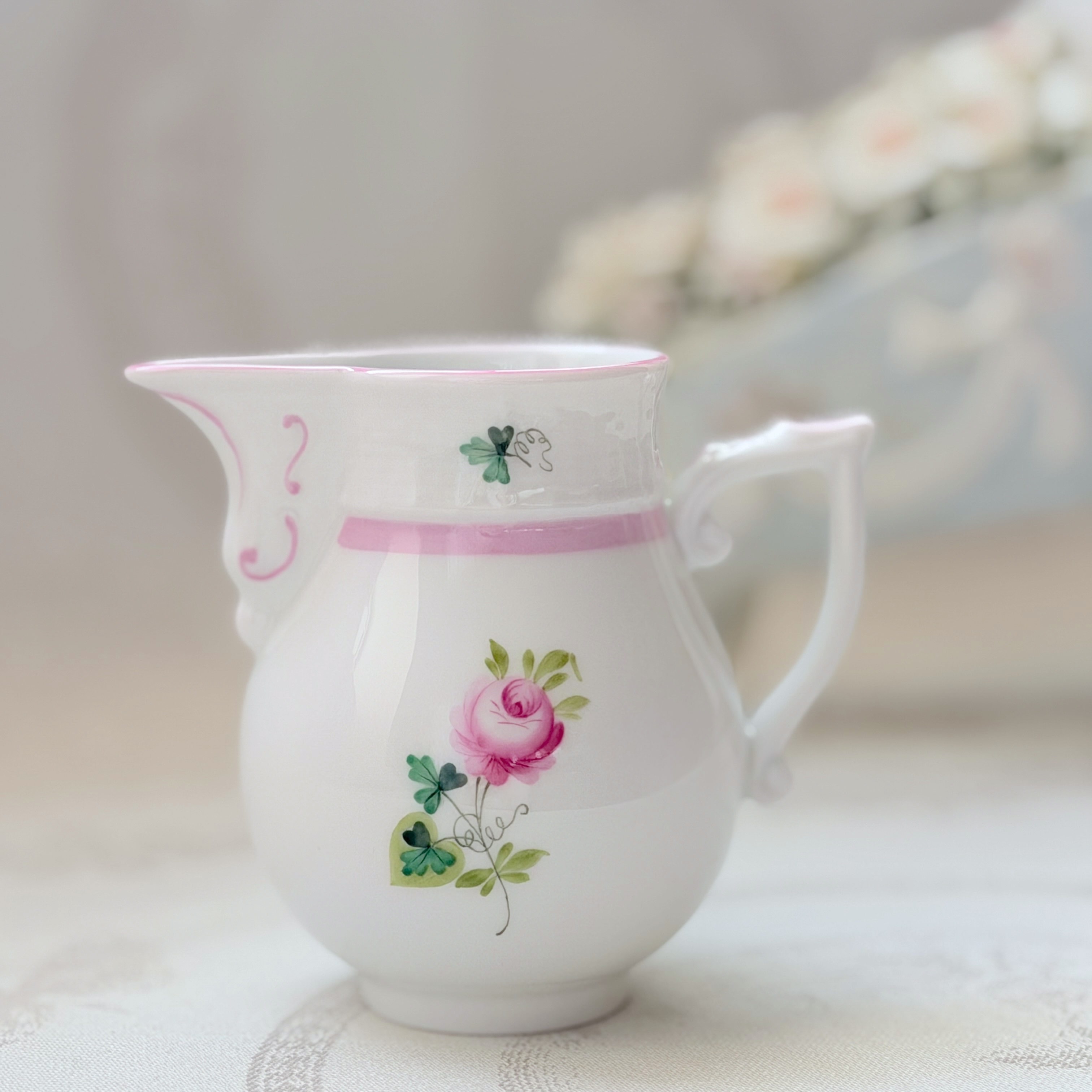 ☆お取り寄せ☆お届けまで６ヶ月前後☆レア☆ Herend ヘレンド　ウィーンの薔薇ピンク　ミルクジャグ