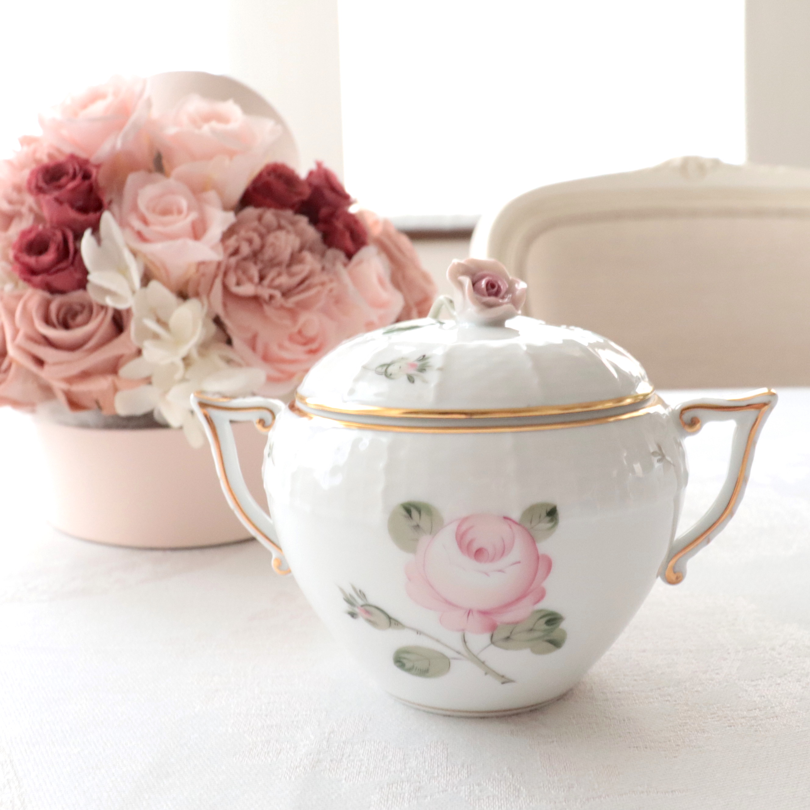 ☆レア☆　Herend ヘレンド ウィーンの薔薇淡いゴールドシリーズ　ラージシュガーボウル