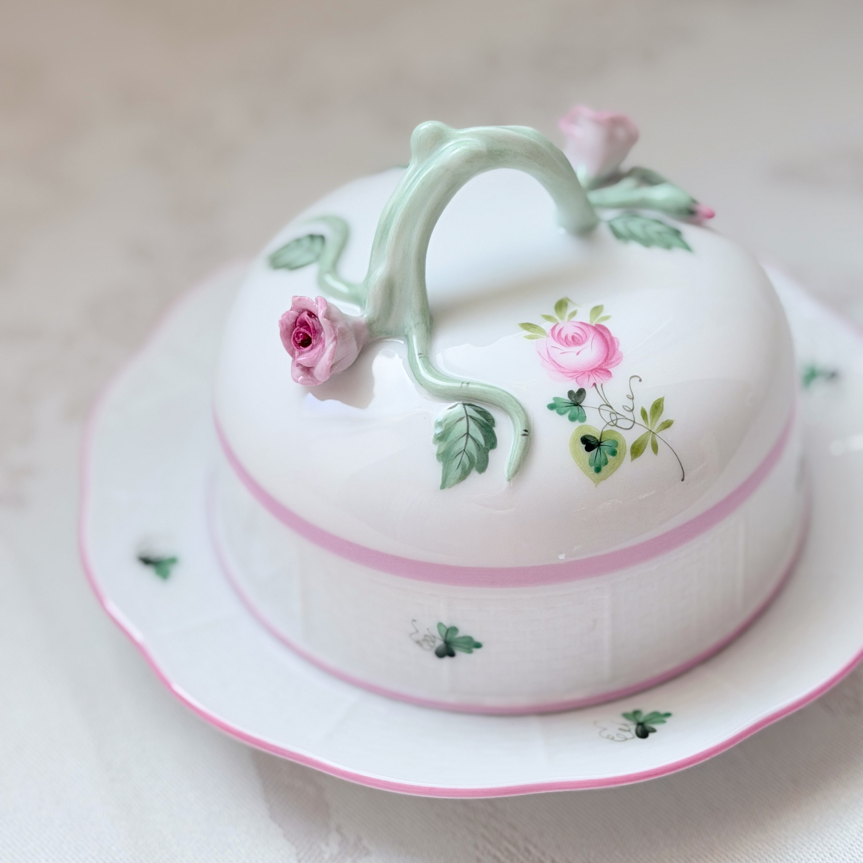 ☆Sold Out☆レア☆ Herend ヘレンド　ウィーンの薔薇ピンクシリーズ　　ラージバターディッシュ