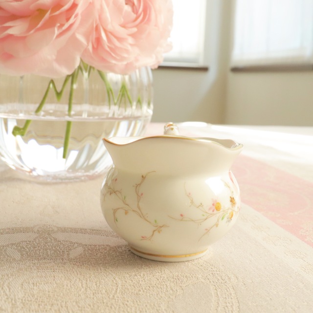 Herend（ヘレンド）の格調高い花瓶 herend-met_herend-04-vba-06492