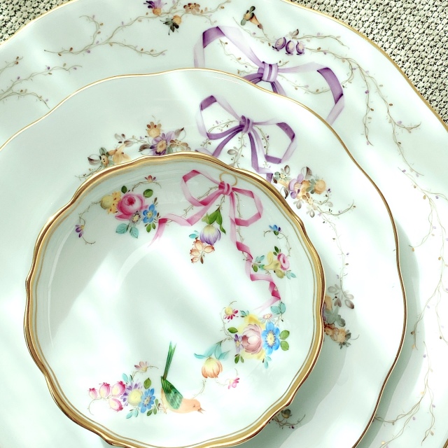 お料理を引き立てるドレスデンのディナープレート（25cm） お料理を引き立てるドレスデンのディナープレート（25cm