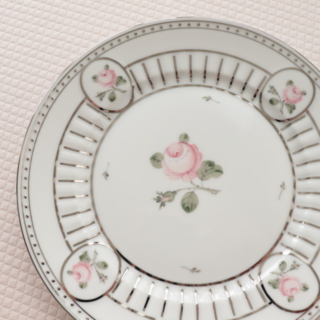 再入荷 ☆NEW☆御会員様専用☆ ウィーンの薔薇プラチナ アンピール トリオ