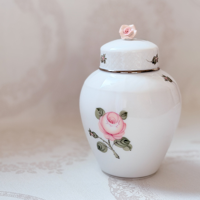 ☆Sold Out☆レア☆ Herend ヘレンド　ウィーンの薔薇プラチナ　ティーキャディ (*ティーキャディのみのご案内です。他のアイテムは別売りです。）