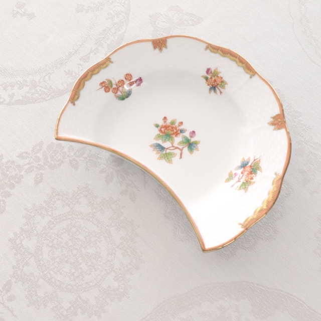 Herend ヘレンド　ヴィクトリアアニバーサリー　クレセントプレート
