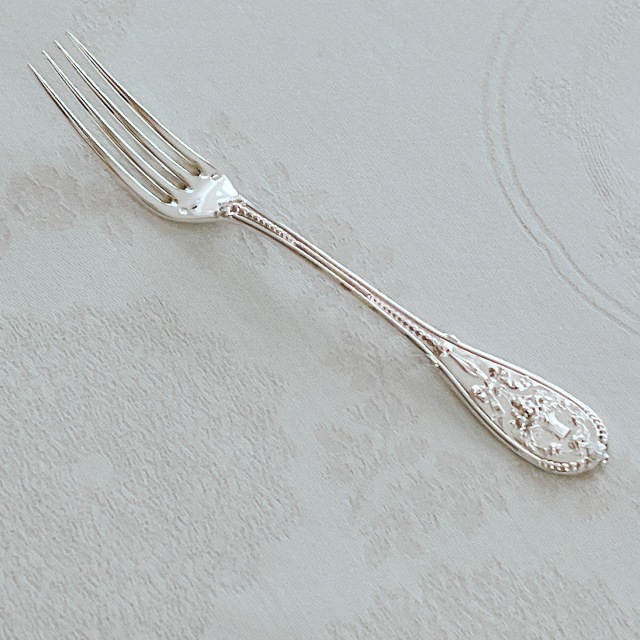 ☆再入荷☆即納品☆ Odiot オディオ　フランス製　スターリングシルバー　デザートフォーク　(*注：こちらの商品は各種クーポンご利用いただけません）
